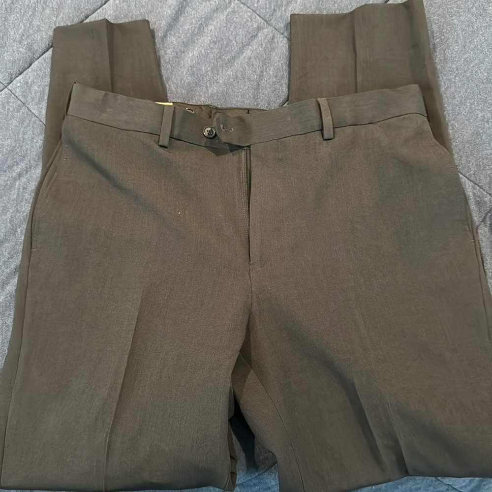 Men’s Stretch Fit Dress Slacks 34Wx32L